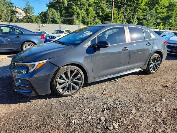 2024 TOYOTA COROLLA SE — Front 3/4
