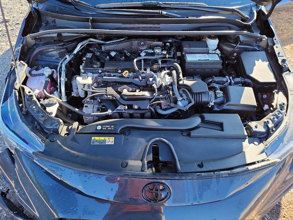 2024 TOYOTA COROLLA SE — Engine bay