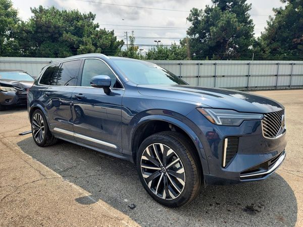 2026 VOLVO XC90 Ultra Bright