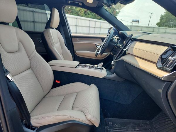 2026 VOLVO XC90 Ultra Bright