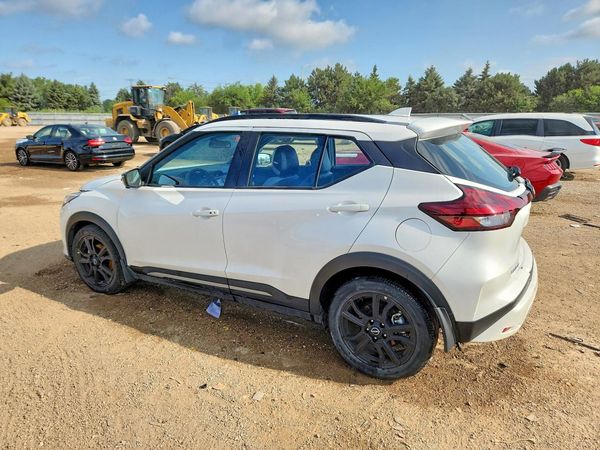 2024 NISSAN KICKS SR