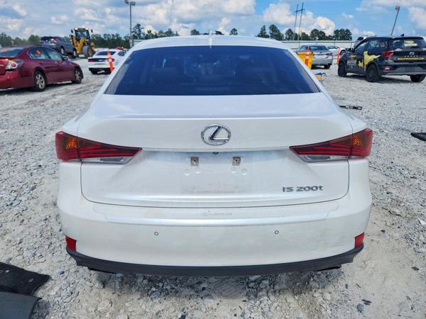 2017 LEXUS IS 200t