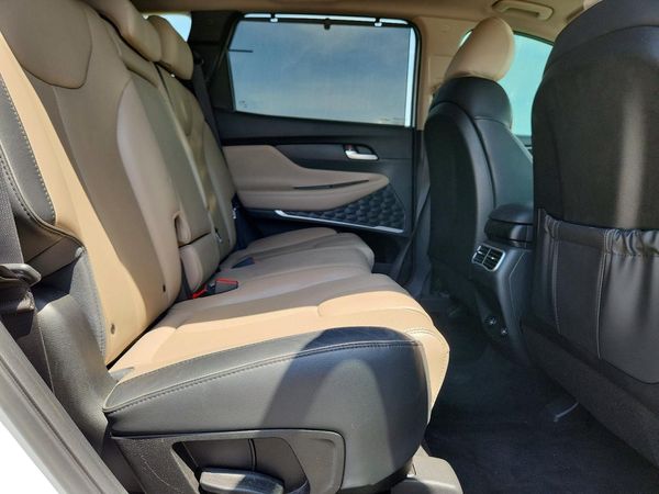 2022 HYUNDAI SANTA FE SEL w/ Premium Pkg