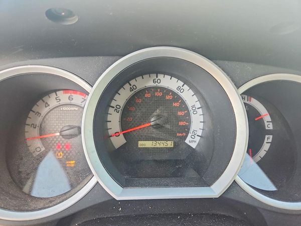 2015 TOYOTA TACOMA Delux Grade