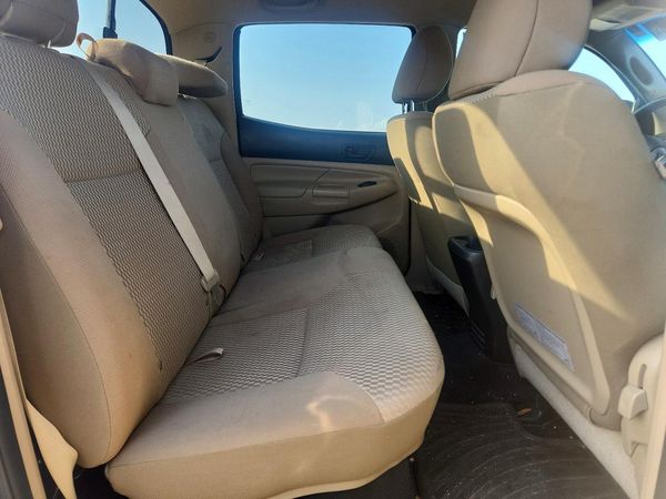 2015 TOYOTA TACOMA Delux Grade