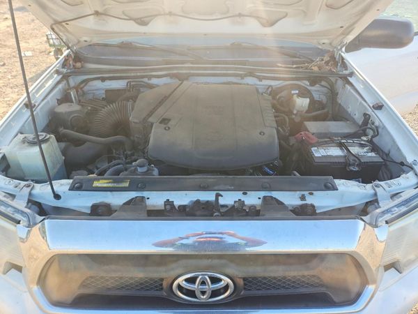 2015 TOYOTA TACOMA Delux Grade