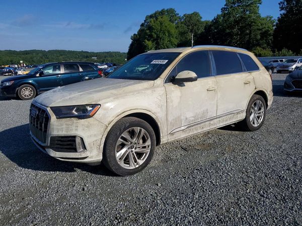 2022 AUDI Q7 quattro Premium Plus