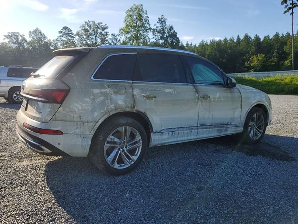 2022 AUDI Q7 quattro Premium Plus
