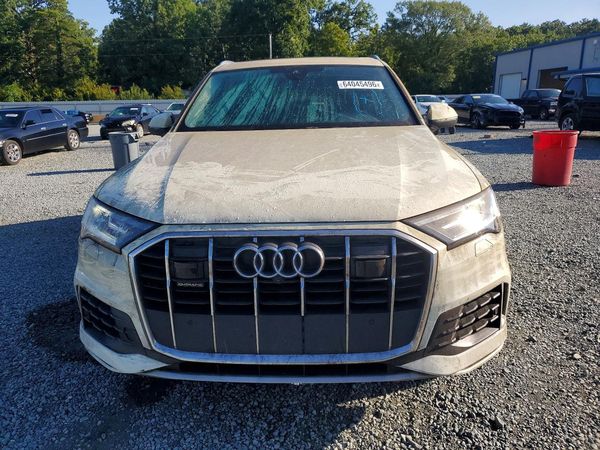 2022 AUDI Q7 quattro Premium Plus