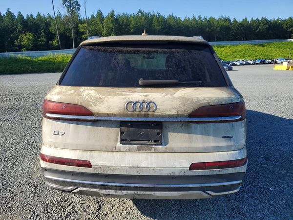 2022 AUDI Q7 quattro Premium Plus