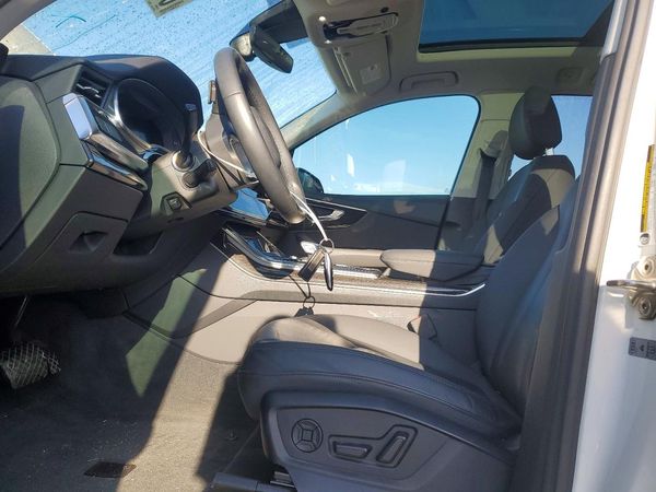 2022 AUDI Q7 quattro Premium Plus