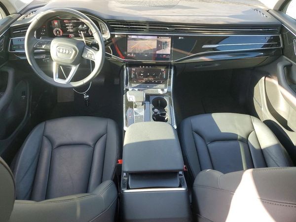 2022 AUDI Q7 quattro Premium Plus