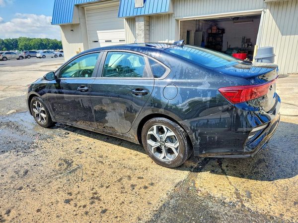 2021 KIA FORTE FE, LXS