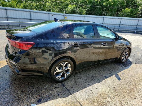 2021 KIA FORTE FE, LXS