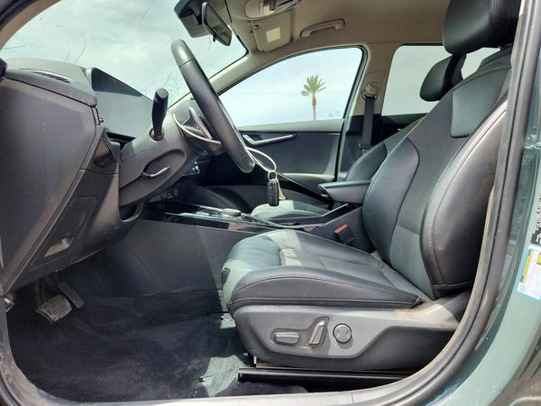 2024 KIA NIRO Wind