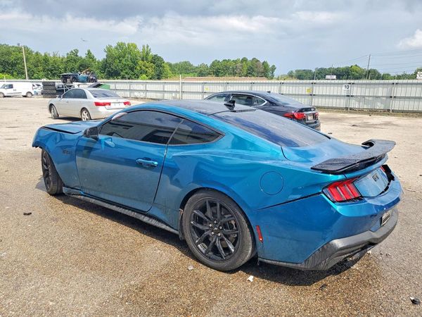 2026 FORD MUSTANG
