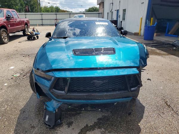 2026 FORD MUSTANG