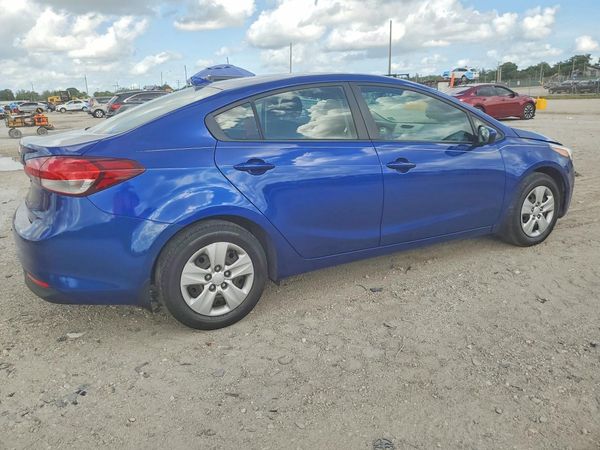 2017 KIA FORTE LX Base