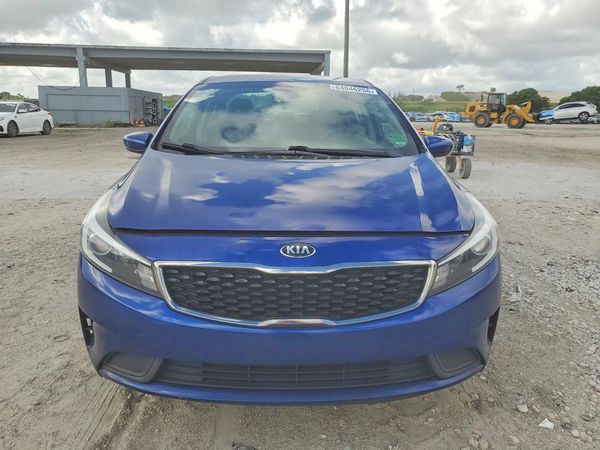 2017 KIA FORTE LX Base