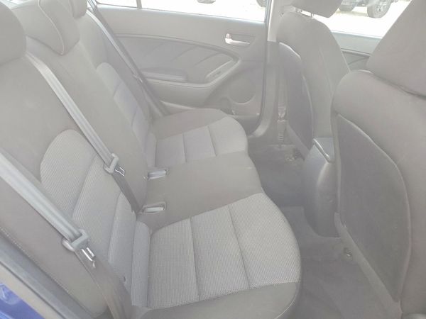 2017 KIA FORTE LX Base