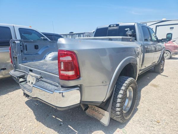 2022 RAM 3500 LARAMIE CREW CAB 4X4