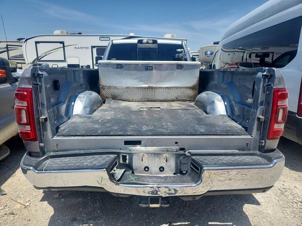 2022 RAM 3500 LARAMIE CREW CAB 4X4