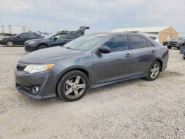 2013 TOYOTA CAMRY