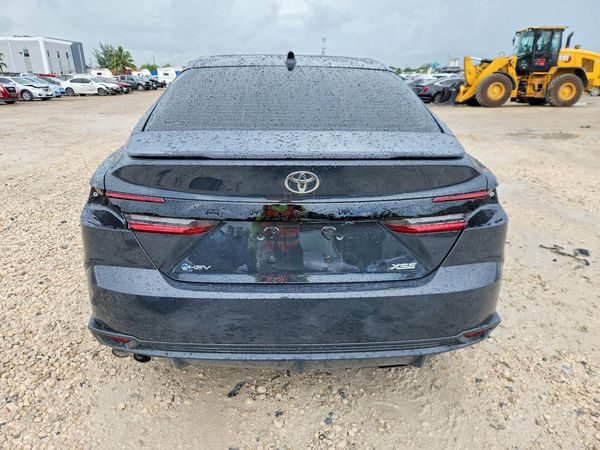 2026 TOYOTA CAMRY