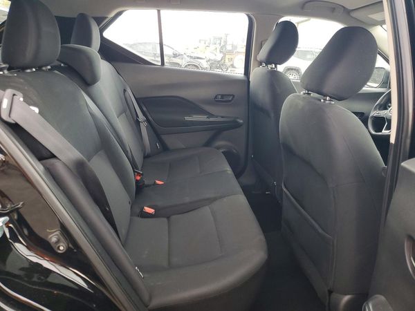2023 NISSAN KICKS S