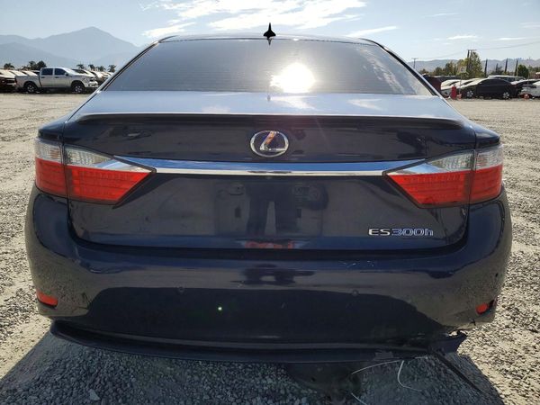 2013 LEXUS ES 300h