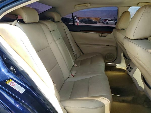2013 LEXUS ES 300h