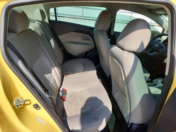 2016 KIA RIO LX A/T