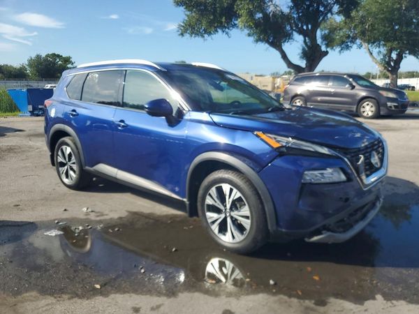 2021 NISSAN ROGUE SV — Passenger 3/4