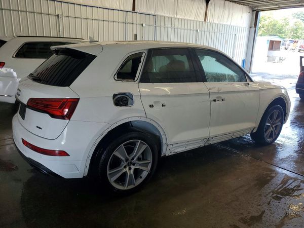 2025 AUDI Q5 S Line quattro Premium