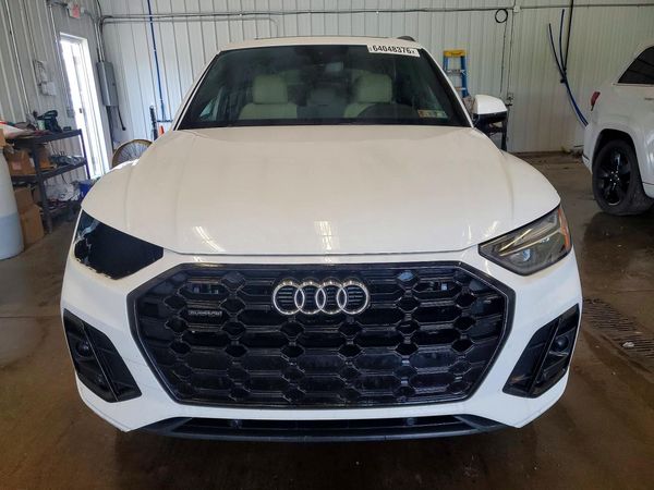 2025 AUDI Q5 S Line quattro Premium