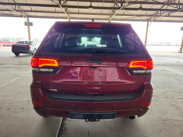 2018 JEEP GRAND CHEROKEE Laredo