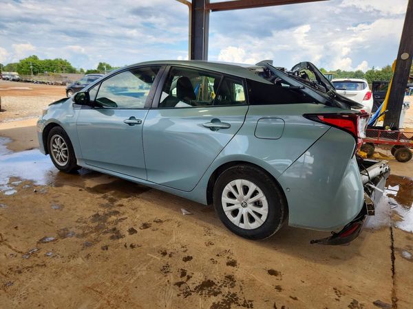 2022 TOYOTA PRIUS