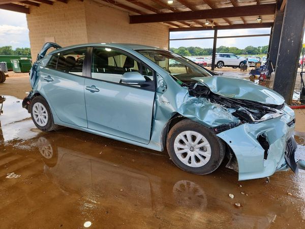 2022 TOYOTA PRIUS