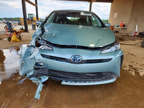 2022 TOYOTA PRIUS