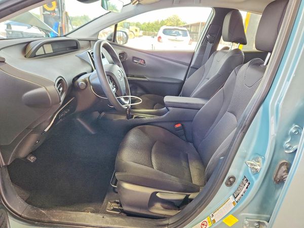 2022 TOYOTA PRIUS