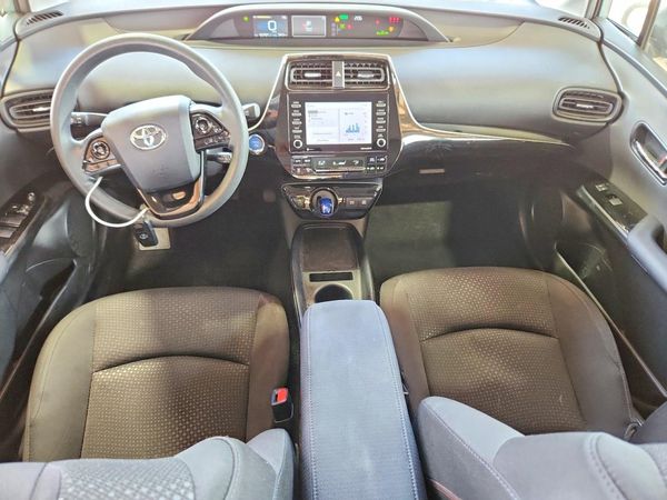2022 TOYOTA PRIUS