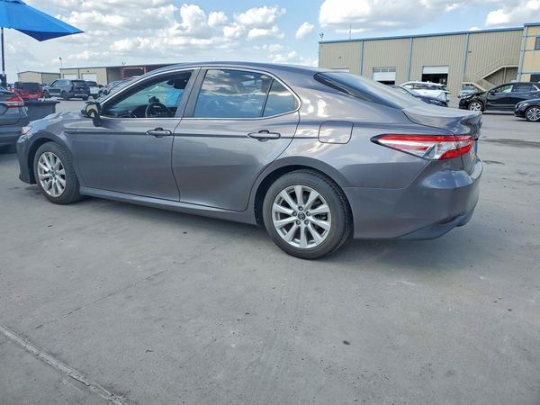 2018 TOYOTA CAMRY