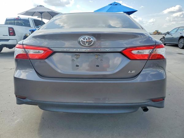 2018 TOYOTA CAMRY