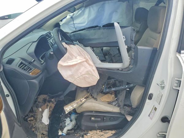2021 HONDA CRV EX — DENT