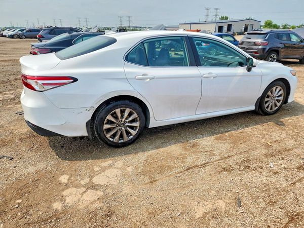 2019 TOYOTA CAMRY