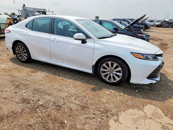 2019 TOYOTA CAMRY