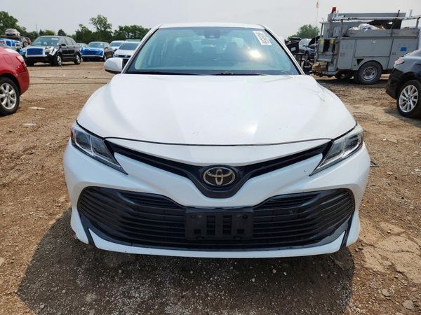2019 TOYOTA CAMRY