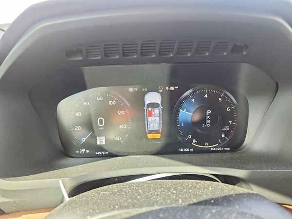 2022 VOLVO XC90 Momentum (excl S60)