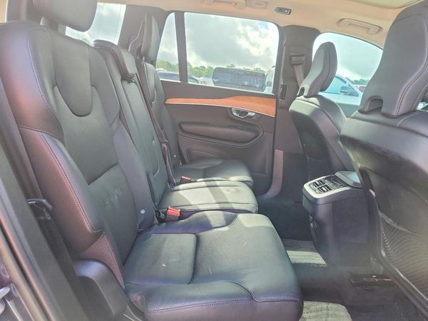 2022 VOLVO XC90 Momentum (excl S60)
