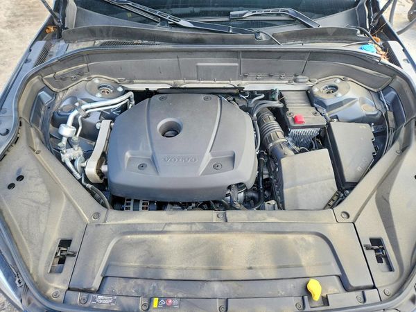 2022 VOLVO XC90 Momentum (excl S60)